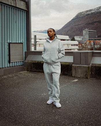 GREY CREST LOGO HOODIE