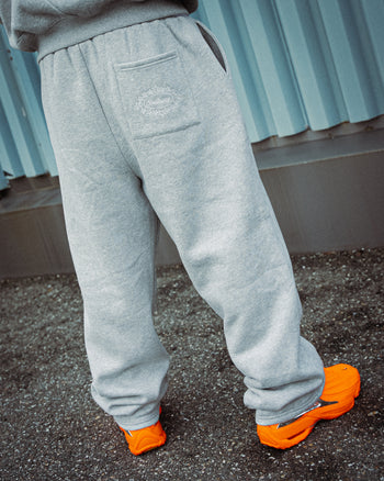 GREY CREST LOGO PANTS