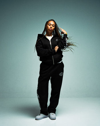 BLACK CREST LOGO HOODIE